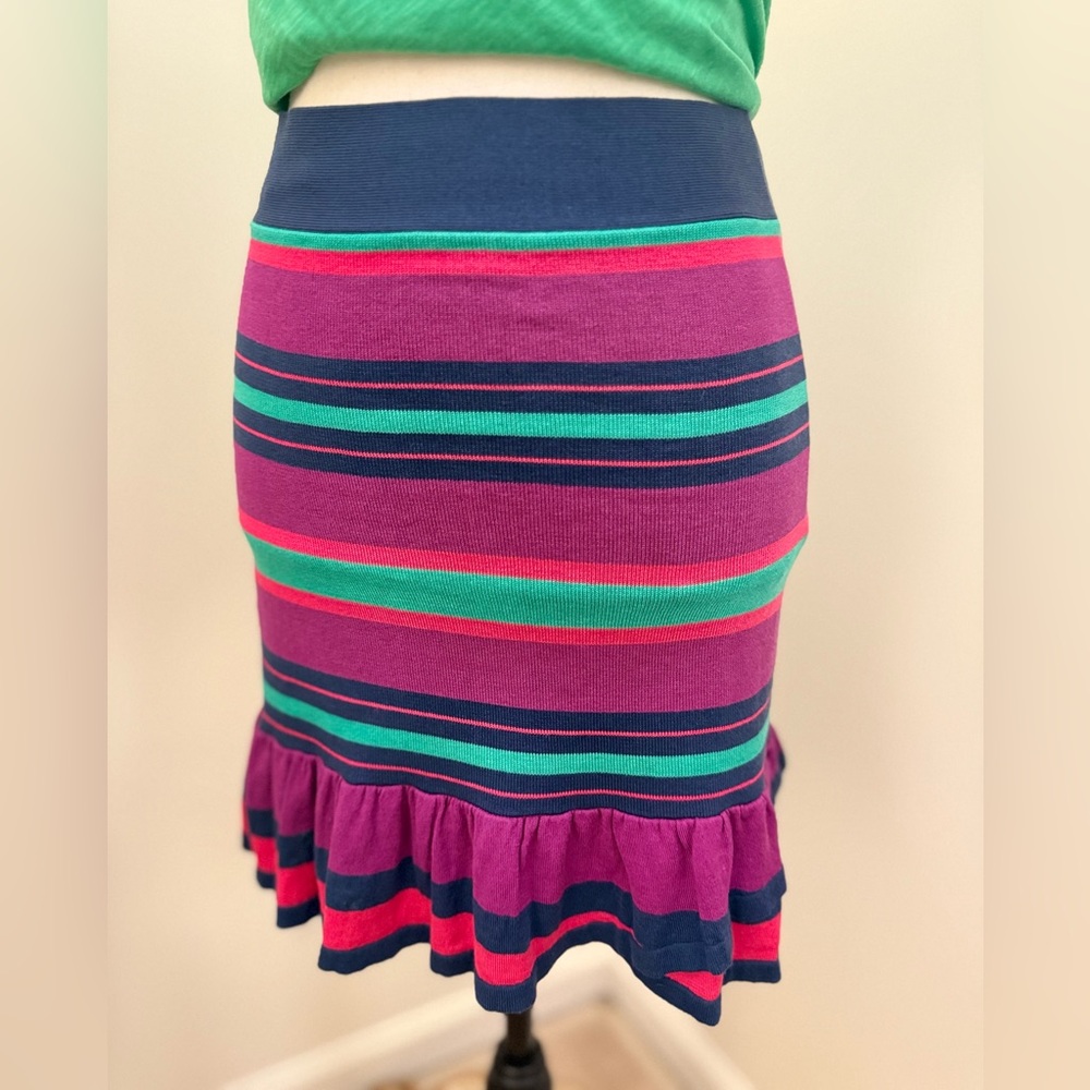 🌾 BCBGMaxAzria‎ Knit Ruffled Pencil Skirt